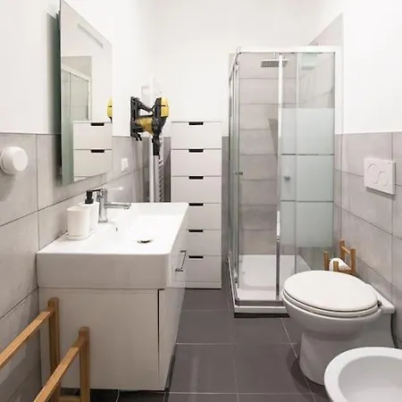 Lägenhet Duomo 10 Min Cozy Netflix + Wifi Milano