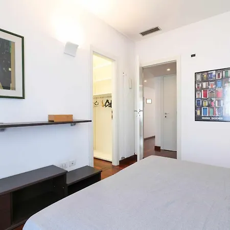 Apartment Npa20 Luxury Large In Navigli District Mailand