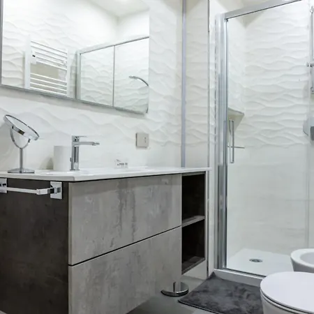 Easylife - Accogliente Bilocale In Zona Porta Venezia Appartement *