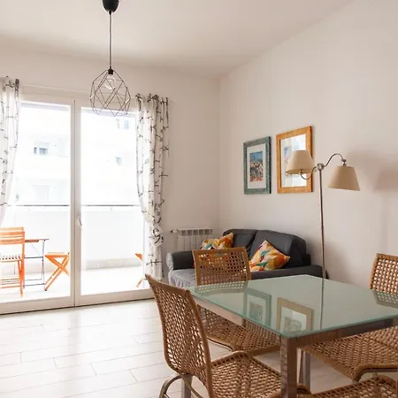 Apartment Youhosty - Pirelli 28 Milan