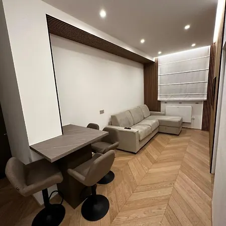 Bilocale Luxury A 50 Mt Dalla Stazione Di