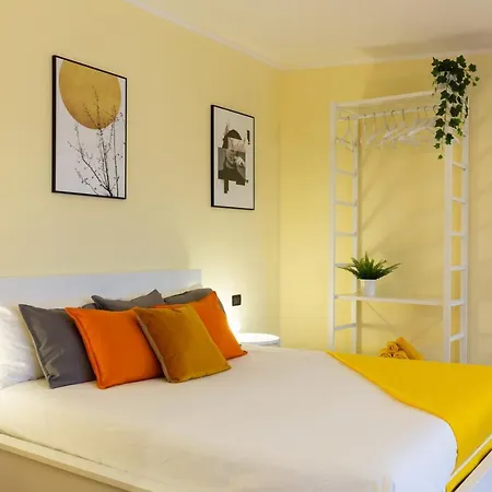 Gorla Skyline - Floor Apartment *