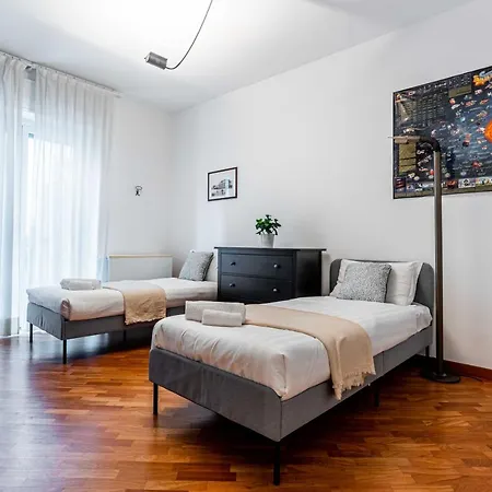 Apartment Joivy Lovely And Inviting Flat With Balcony *