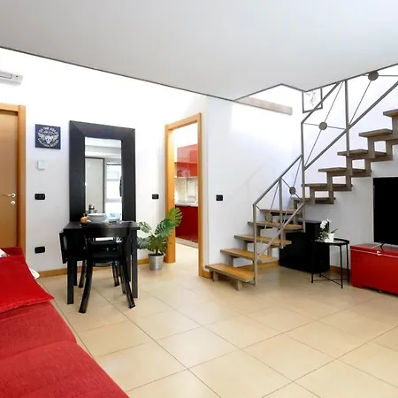 Apartment Loft Ristrutturato Vicino M4 Argonne - San Benigno