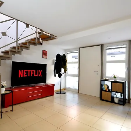 Апартаменты Loft Ristrutturato Vicino M4 Argonne - San Benigno *