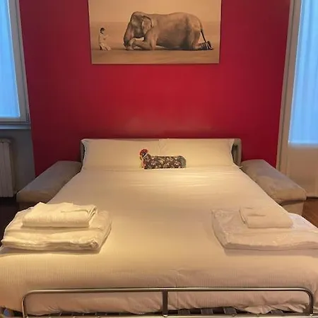 Cozy Flat Mins Walk To Navigli And Metro Porta Genova Milán