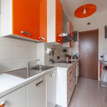 The Rent - Cozy Two-bedroom In The Acquabella Area Apartment Milan