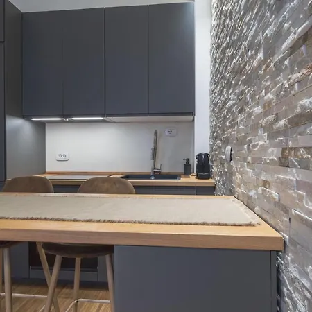 Apartment Easylife - Elegante E Moderno In Zona Garibaldi *
