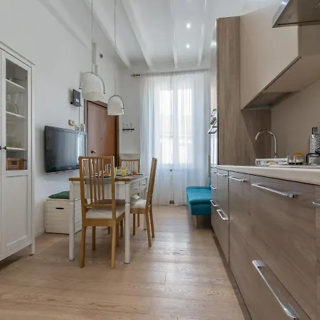 Apartment The Best Rent - One Bedroom Near Bosco Verticale