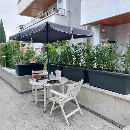 Apartment Con Terrazzo *