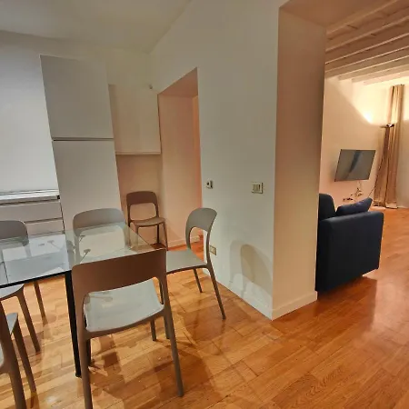 Crocetta - Design With Terrace Apartment *