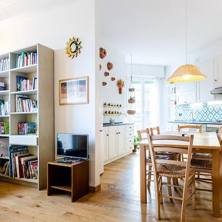 Arcus Pacis - Large Flat Apartment Milan