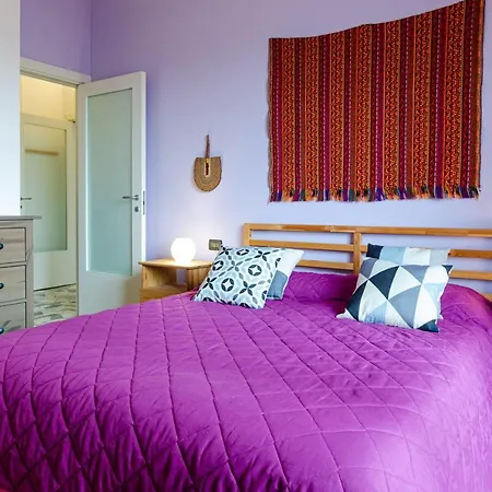 Arcus Pacis - Large Flat Daire Milano