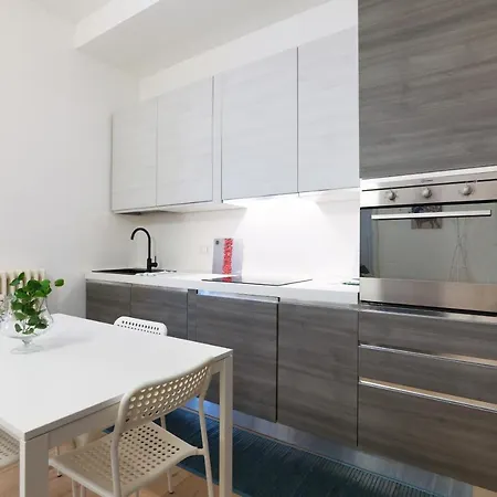 Apartment Primopiano - Copernico 10