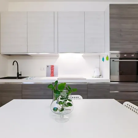Primopiano - Copernico 10 Apartment