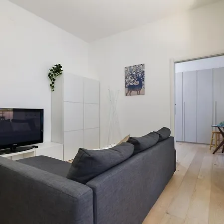 Apartment Primopiano - Copernico 10
