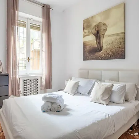 Appartamento Exclusive 4 Bedrooms In Center