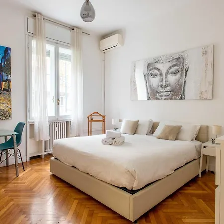 Exclusive 4 Bedrooms In Center * Milano