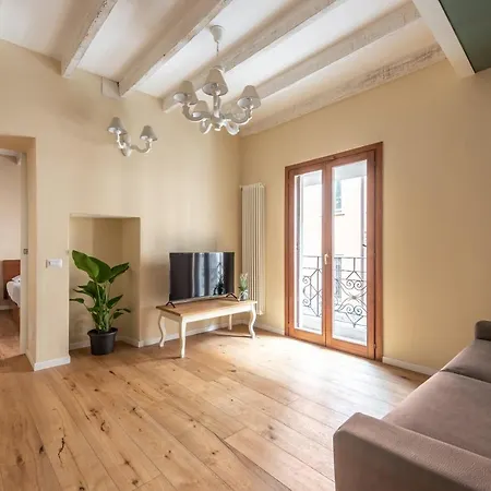 Apartment We - Tadino House - Porta Venezia, Milan