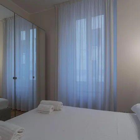 Easylife - Elegante E Moderno In Zona Garibaldi Milan