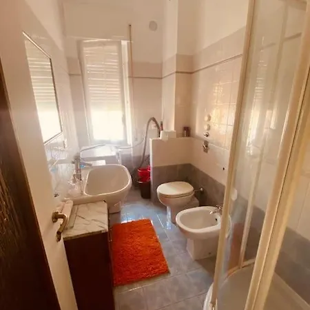 Lovely Flat, Super Connected To The Centre,wifi,4p Apartment