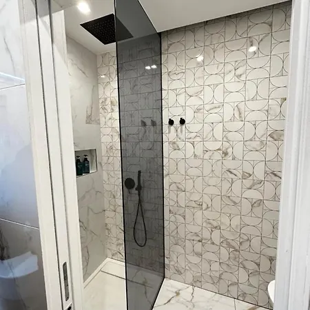 Bilocale Luxury A 50 Mt Dalla Stazione Di Apartment Milan