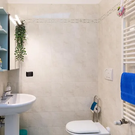 Gorla Skyline - Floor Milan