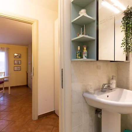 Gorla Skyline - Floor Apartment