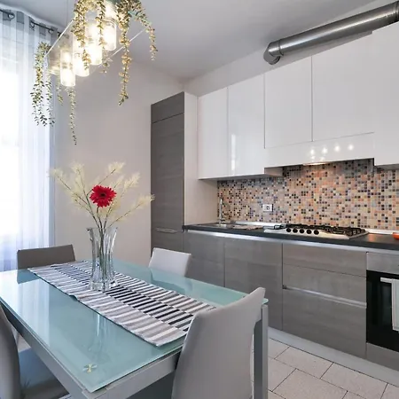 Apartamento Primopiano - Battaglia A Milán