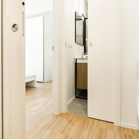 Easylife - Ampio E Luminoso Bilocale In Affascinante Quartiere Nolo Appartamento