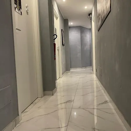 Lion University&youth 2 Penzion *