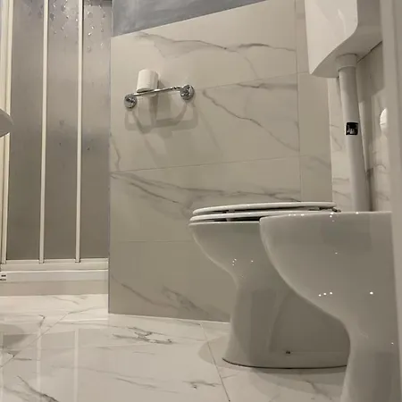 Lion University&youth 2 Pensjonat Mediolan