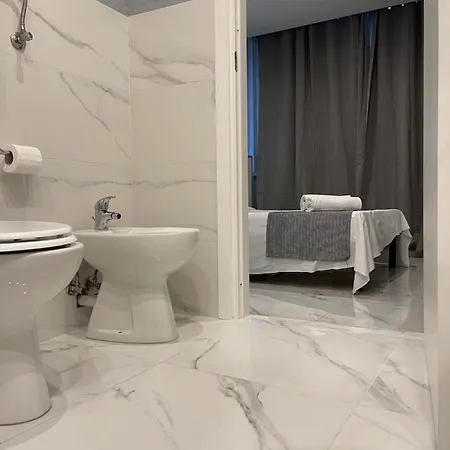 Lion University&youth 2 * Milán