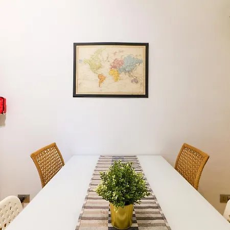 Chiara 34 - M4 Metro Blu * Mediolan