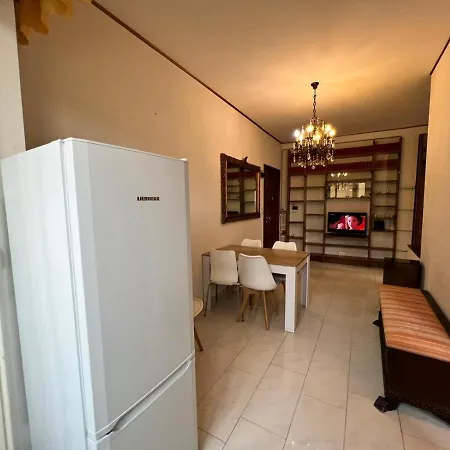 Kibilu - Via Agnesi Apartmán *