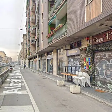 Alzaia Naviglio Pavese Milaan