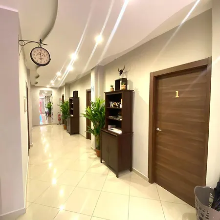 Hotel Golden 3*