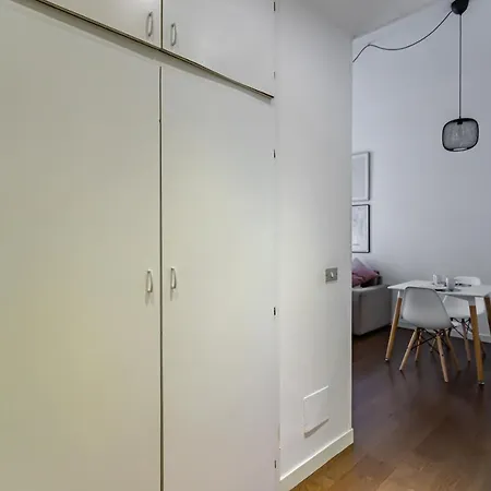Isola Cozy Studio - M3 Maciachini & Zara Underground Apartment Milan