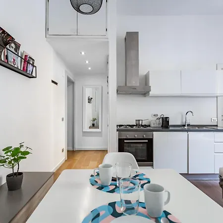 Isola Cozy Studio - M3 Maciachini & Zara Underground Apartment Milan