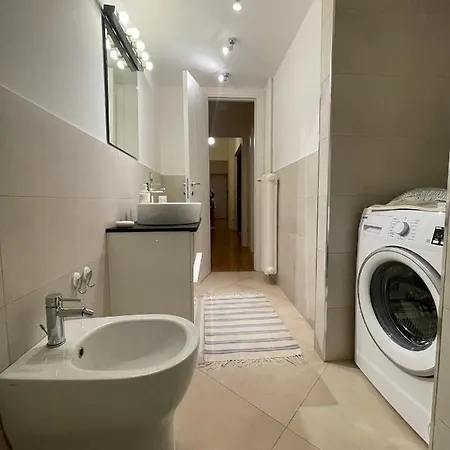 Apartment Easy Italy Balcony *