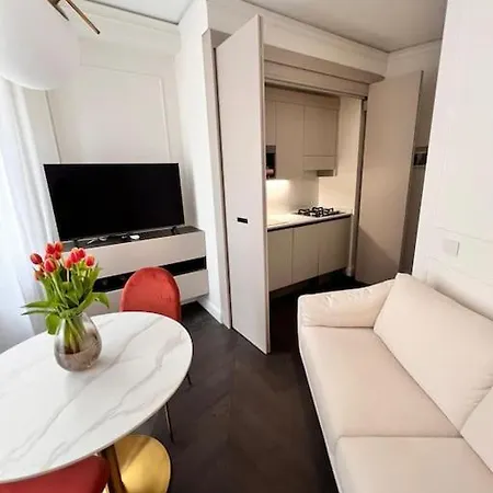 Elegante In Zona Tortona-solari