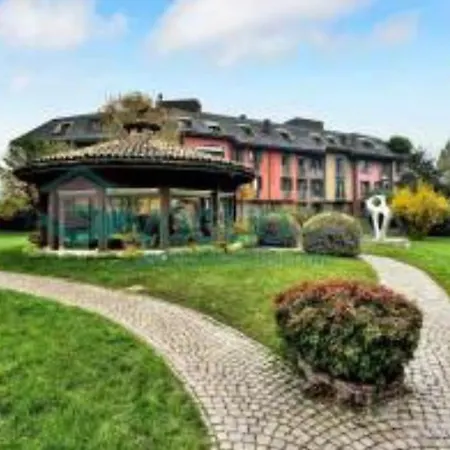 San Siro Stadium Rho Fair Pool Garden Wifi