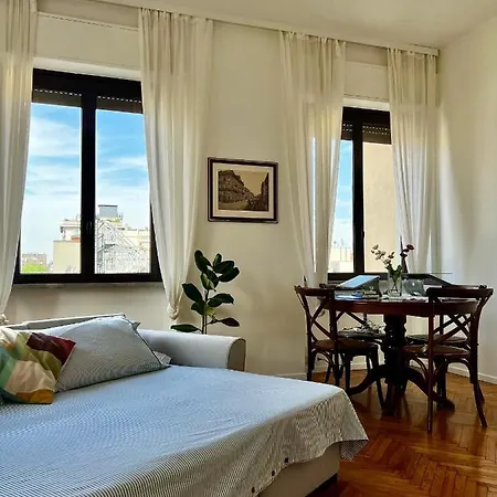 Проживание в семье #private In Brera District Милан