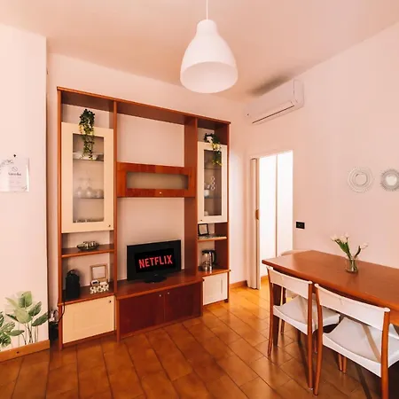 San Siro-duomo Wi-fi & Netflix Апартаменты