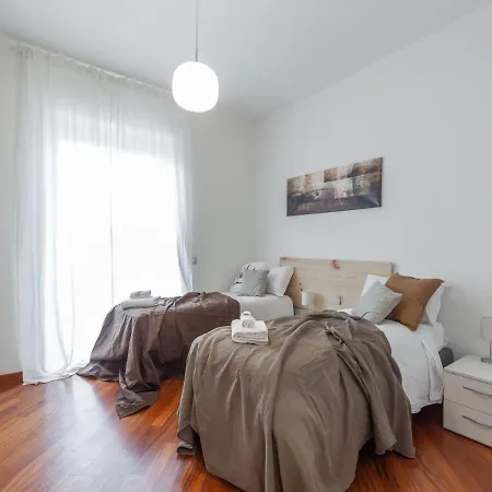 The Rent - Sunny Two-bedroom In Piazzale Loreto Milan