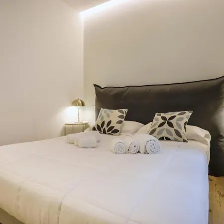 Luxury Gem-hosted By Sweetstay Apartment