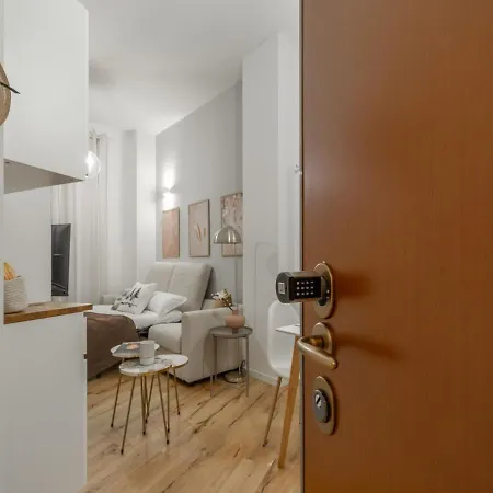 The Rent - Lovely One-bedroom In Corso Di Porta Vittoria Apartment *