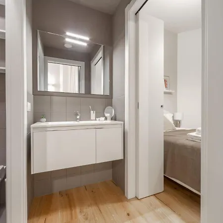 The Rent - In Corso Di Porta Vittoria * Milan