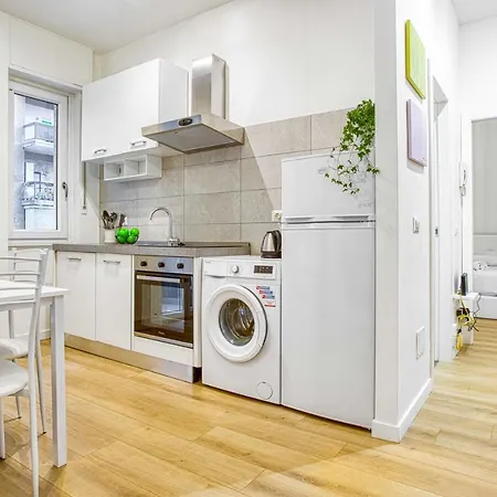 Joivy Warm And Inviting Flat With Balcony ミラノ