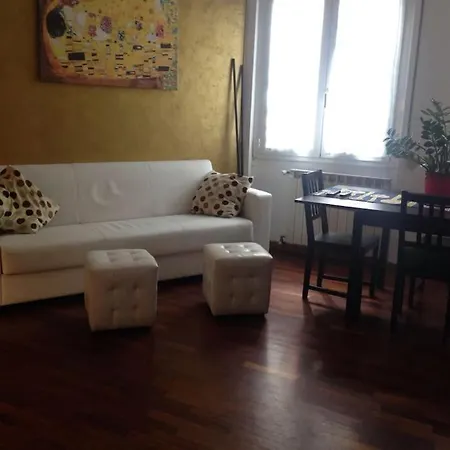 Apartment Sempione Yellow Milan